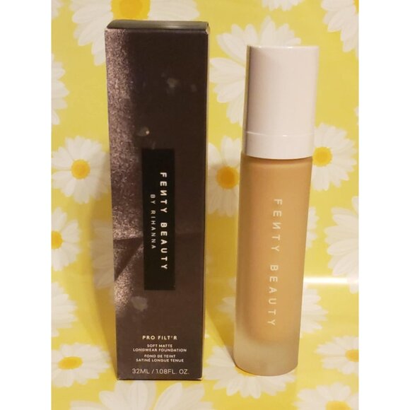 Fenty Beauty by Rihanna Pro Filt'R Soft Matte Longwear Foundation 250 New In Box - Picture 1 of 6
